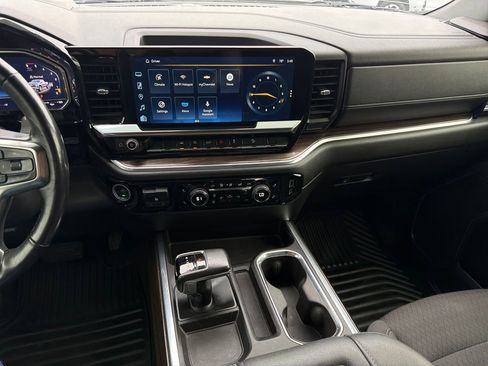 Used 2022 Chevrolet Silverado 1500 LT w/ Z71 Off-Road Package image 20