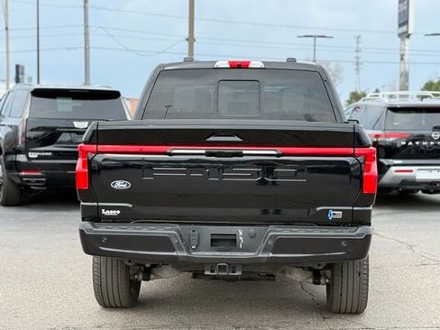 Used 2025 Ford F150 Lightning Platinum AWD/4WD image 46