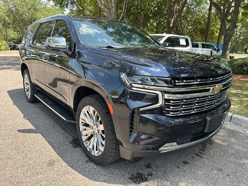 Used 2021 Chevrolet Tahoe Premier w/ Premium Package AWD/4WD image 4