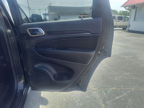 Used 2014 Jeep Grand Cherokee Limited image 30