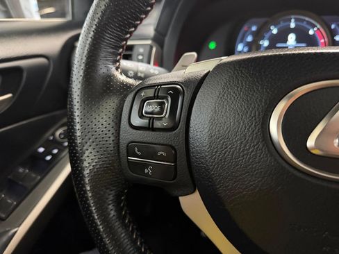 Used 2019 Lexus IS 300 F Sport w/ F Sport Package image 31