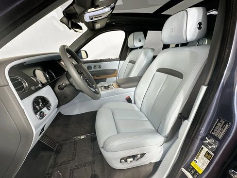 Certified 2019 Rolls-Royce Cullinan AWD/4WD image 21