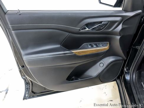 Used 2022 GMC Acadia SLE w/ Driver Convenience Package image 25