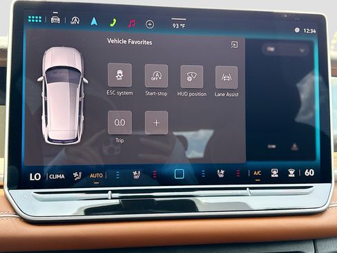 New 2026 Volkswagen Tiguan SEL R-Line AWD/4WD image 30