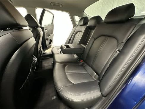 Used 2018 Kia Optima EX image 18