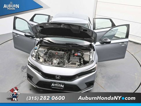 Used 2022 Honda Civic Sport image 32