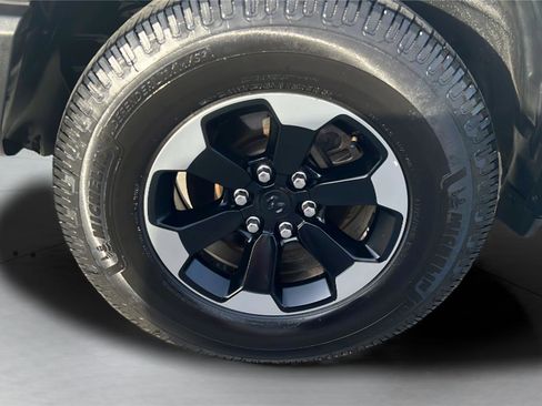 Used 2019 RAM 1500 Rebel image 16