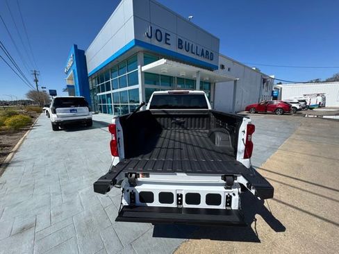 New 2025 Chevrolet Silverado 1500 LT AWD/4WD image 8