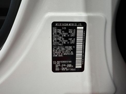 Used 2025 Nissan Armada Platinum AWD/4WD image 36