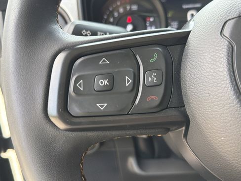 Used 2024 Jeep Wrangler Unlimited w/ Convenience Group AWD/4WD image 11