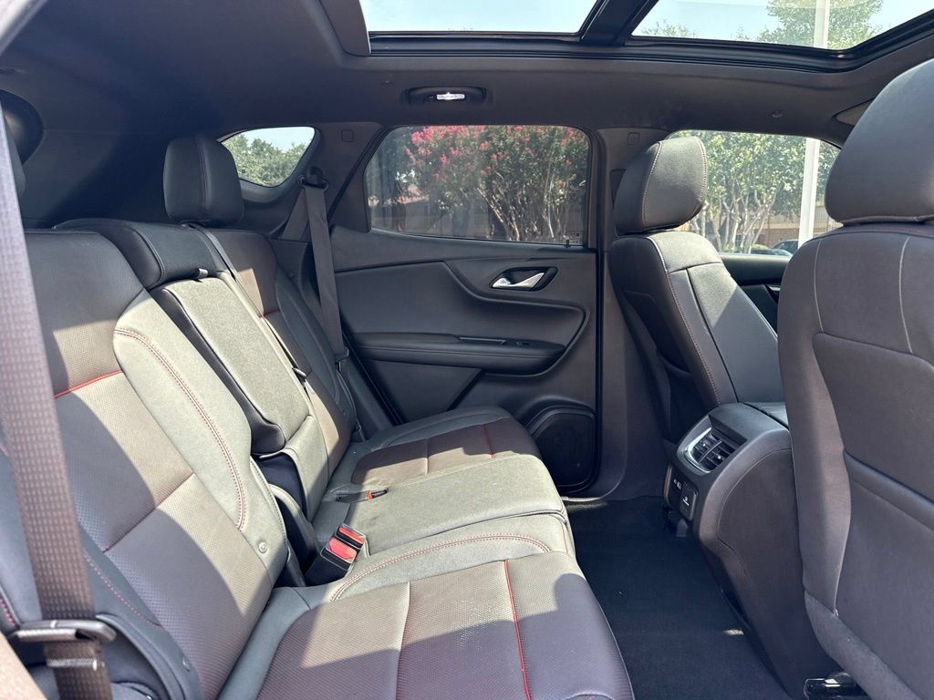 Used 2023 Chevrolet Blazer RS FWD image 12