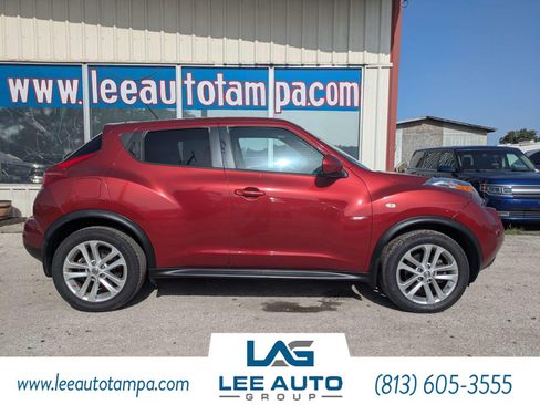 Used 2014 Nissan Juke SL FWD image 2