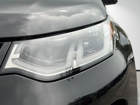 New 2026 Land Rover Discovery Sport Landmark AWD/4WD image 9