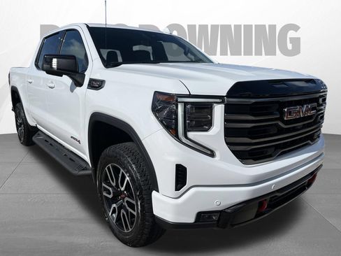 Used 2025 GMC Sierra 1500 AT4 w/ AT4 Premium Package AWD/4WD image 3