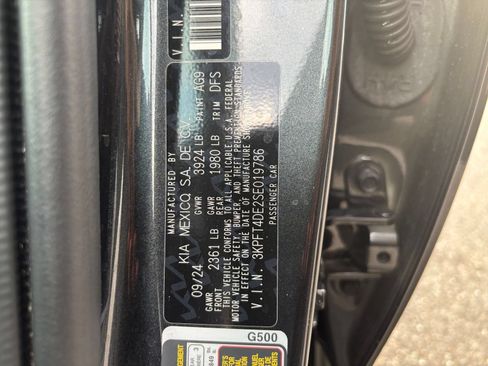 Used 2025 Kia K4 FWD image 28