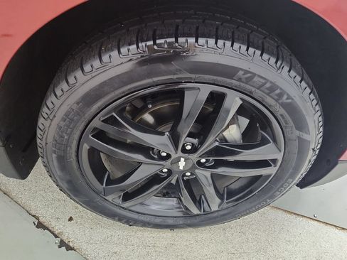 Used 2021 Chevrolet Equinox LT FWD image 38