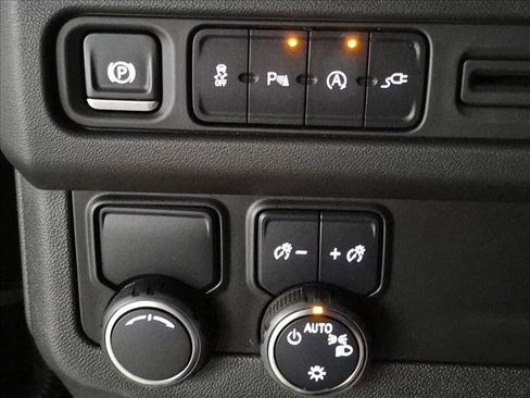 Used 2021 Chevrolet Tahoe LT RWD image 15