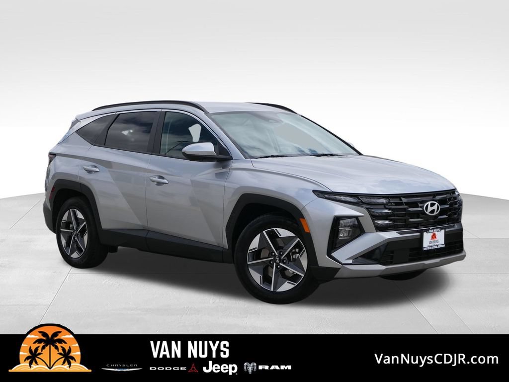 Used 2025 Hyundai Tucson SEL FWD image 1