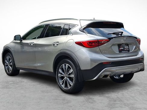 Used 2018 INFINITI QX30 AWD image 6