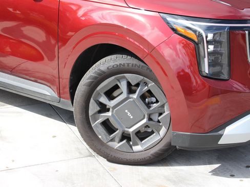 Certified 2026 Kia Carnival EX image 3