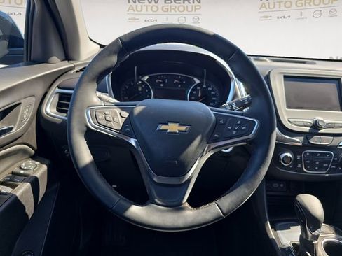 Used 2024 Chevrolet Equinox LT FWD image 12