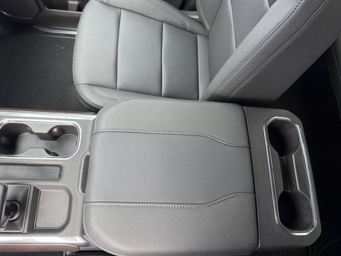 New 2026 GMC Sierra 1500 SLT AWD/4WD image 14