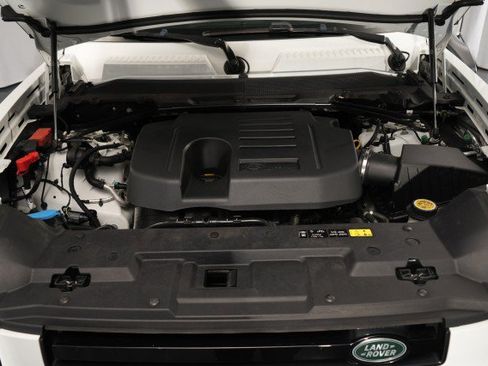 Used 2023 Land Rover Defender 130 X-Dynamic SE AWD/4WD image 57