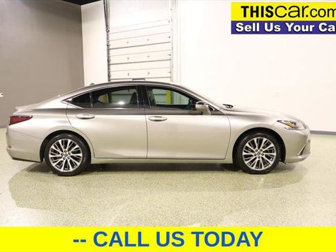 Used 2020 Lexus ES 350 w/ Premium Package image 8