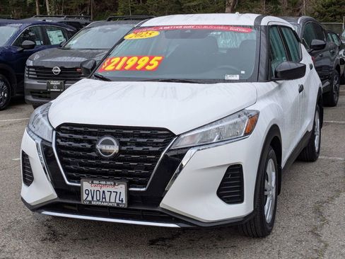 Certified 2025 Nissan Kicks Play S image 7