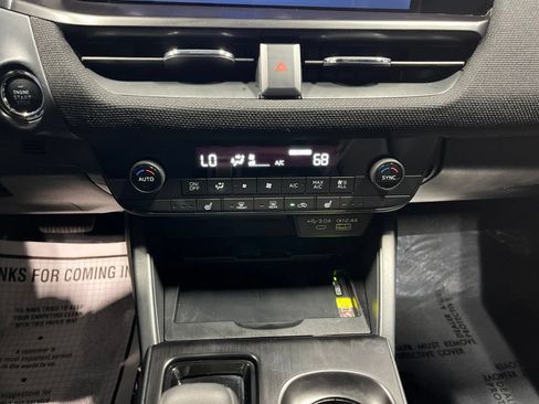 Used 2026 Subaru Outback Limited AWD/4WD image 26