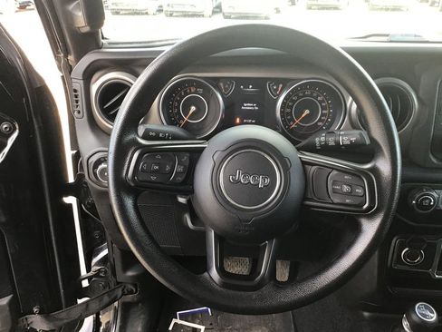 Certified 2020 Jeep Wrangler Unlimited Willys image 13