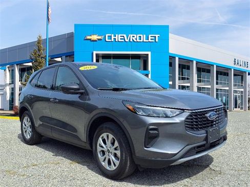 Used 2025 Ford Escape Active image 1