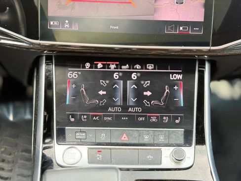 Used 2019 Audi Q8 Premium Plus AWD/4WD image 21