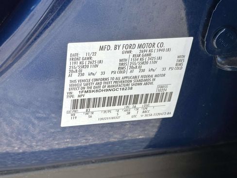 Used 2022 Ford Explorer XLT w/ Equipment Group 202A AWD/4WD image 25