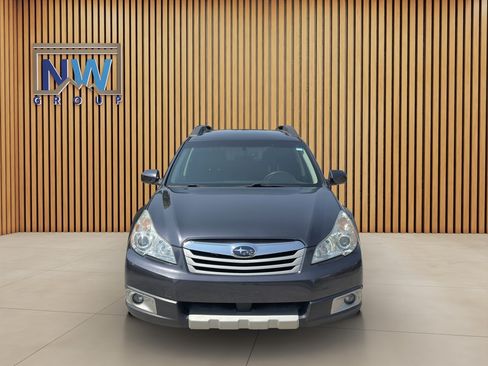 Used 2011 Subaru Outback 2.5i Premium AWD/4WD image 2