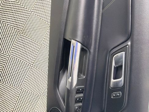 Used 2020 Ford Mustang Premium RWD image 20