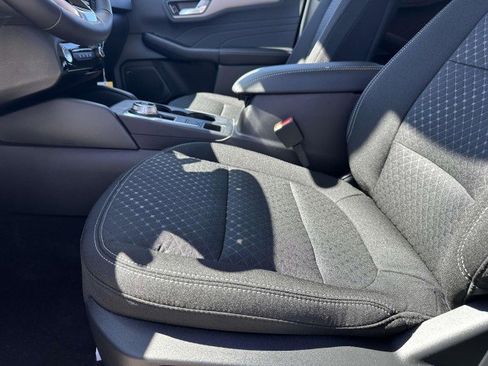 New 2025 Ford Escape Active w/ Active Premium Tech Pack image 9