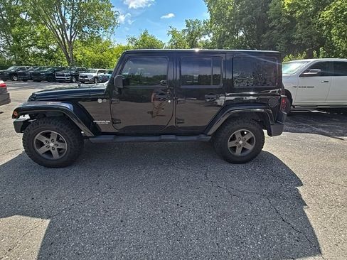 Used 2011 Jeep Wrangler Unlimited Sport AWD/4WD image 3
