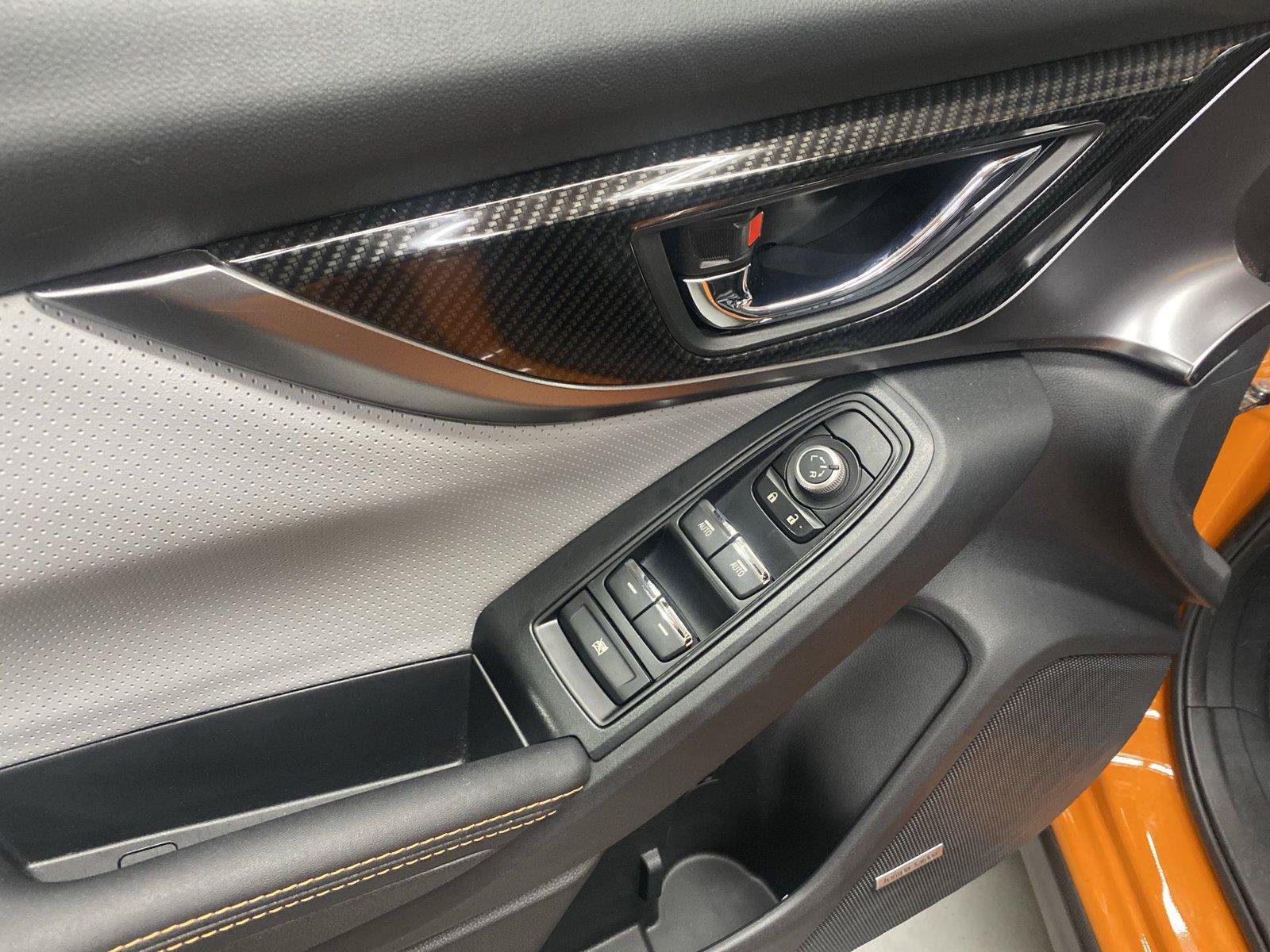 Used 2019 Subaru Crosstrek 2.0i Limited w/ Moonroof Package w/Navigation AWD/4WD image 18