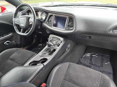 Used 2022 Dodge Challenger R/T Scat Pack image 25