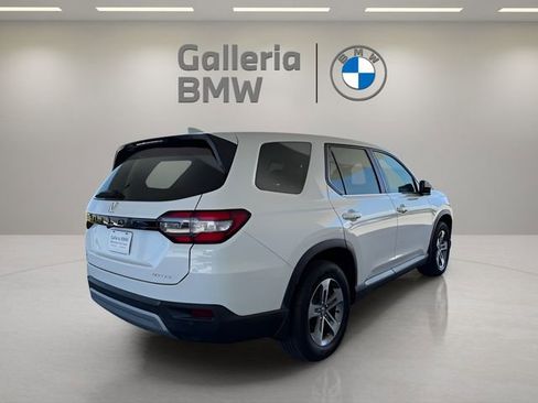 Used 2025 Honda Pilot EX-L image 7