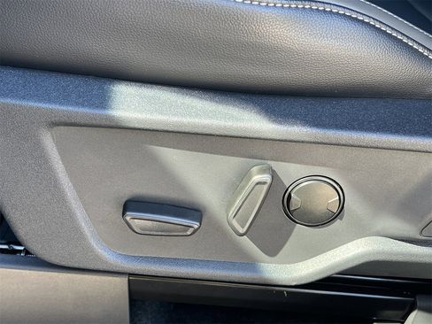 New 2025 Ford Bronco Outer Banks w/ Sasquatch Package image 18