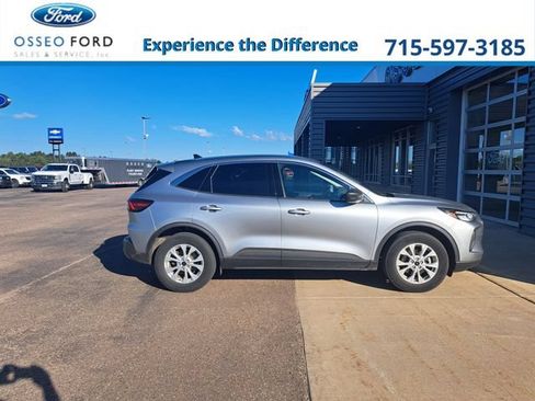 Used 2023 Ford Escape Active w/ Tech Pack #1 AWD/4WD image 1