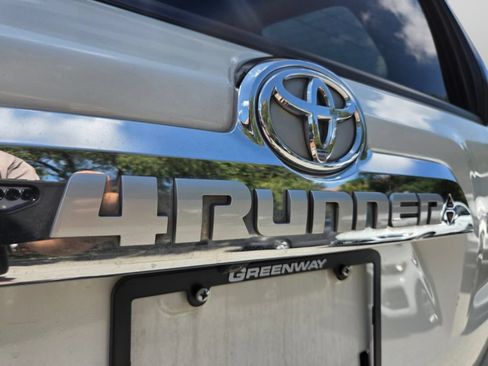 Used 2020 Toyota 4Runner Limited RWD image 15