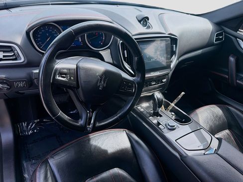 Used 2017 Maserati Ghibli S RWD image 9
