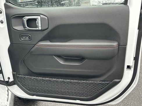 New 2026 Jeep Wrangler Unlimited Rubicon image 15