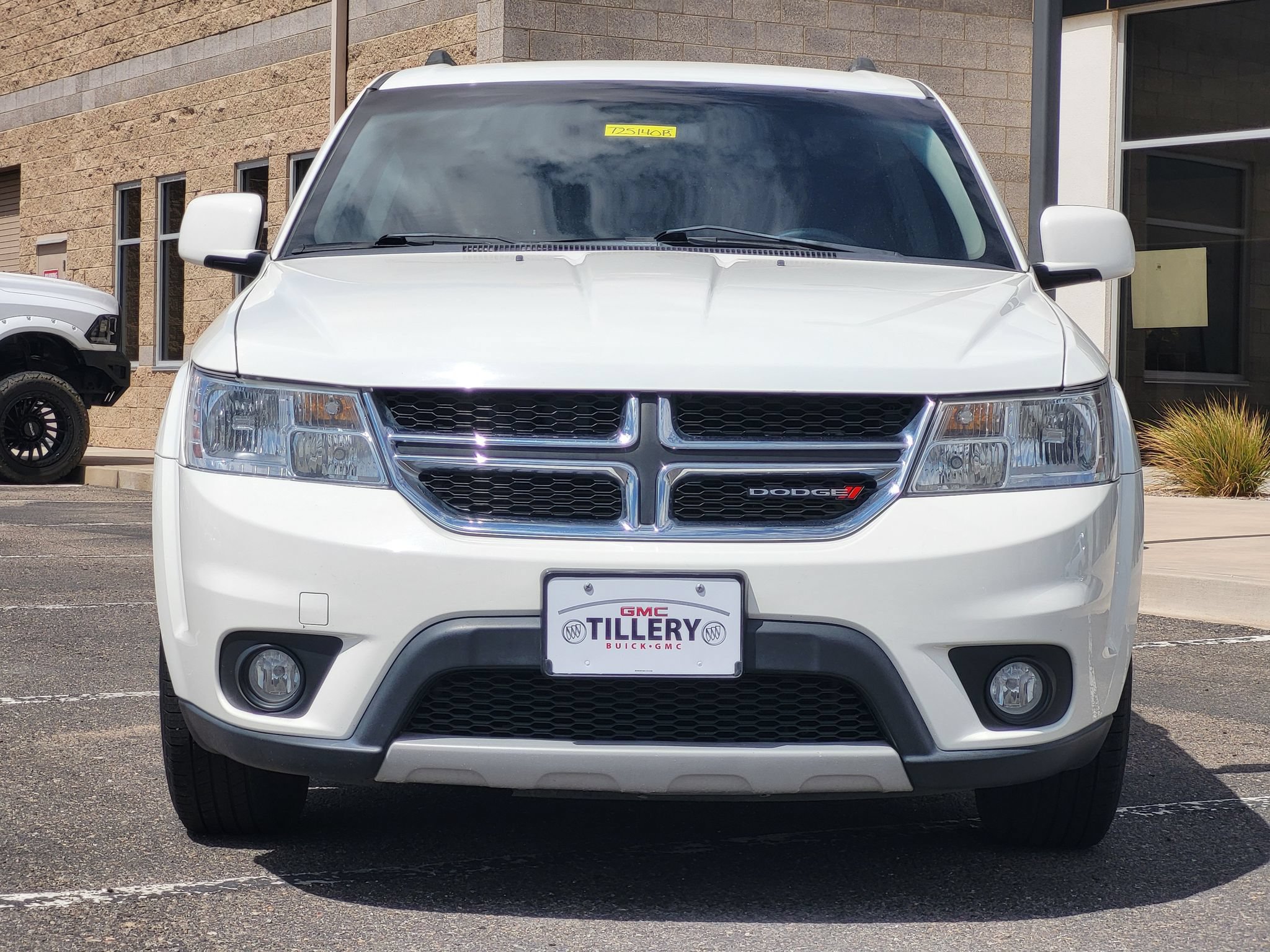 Used 2017 Dodge Journey SXT w/ Comfort/Convenience Group FWD image 3