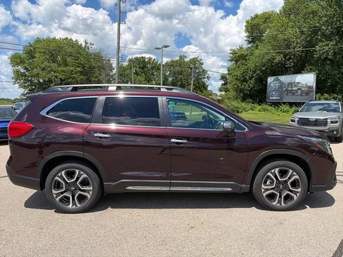 Used 2023 Subaru Ascent Touring AWD/4WD image 8
