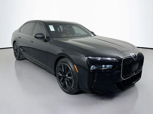 New 2025 BMW 740i xDrive w/ Executive Package image 3