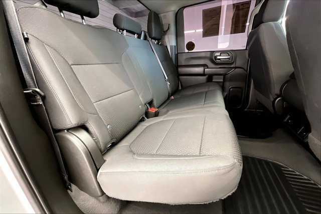 Used 2022 Chevrolet Silverado 2500 Custom w/ Custom Value Package AWD/4WD image 18